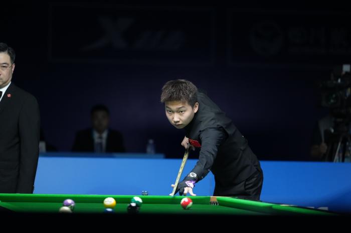 蓝相间球衣 蓝相间球衣